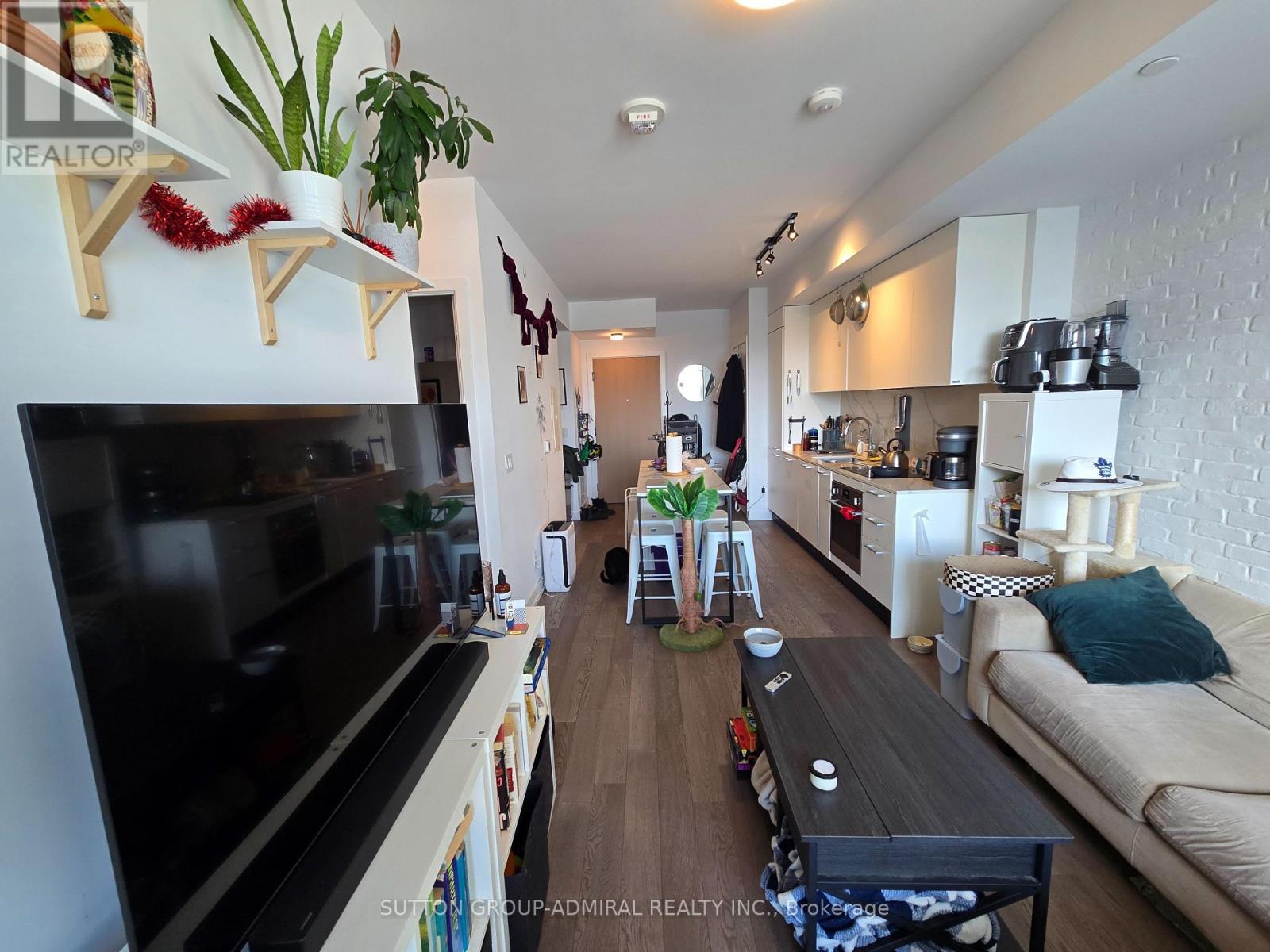 402 - 200 Sudbury Street, Toronto (Little Portugal), Ontario  M6J 0H1 - Photo 7 - C12889410