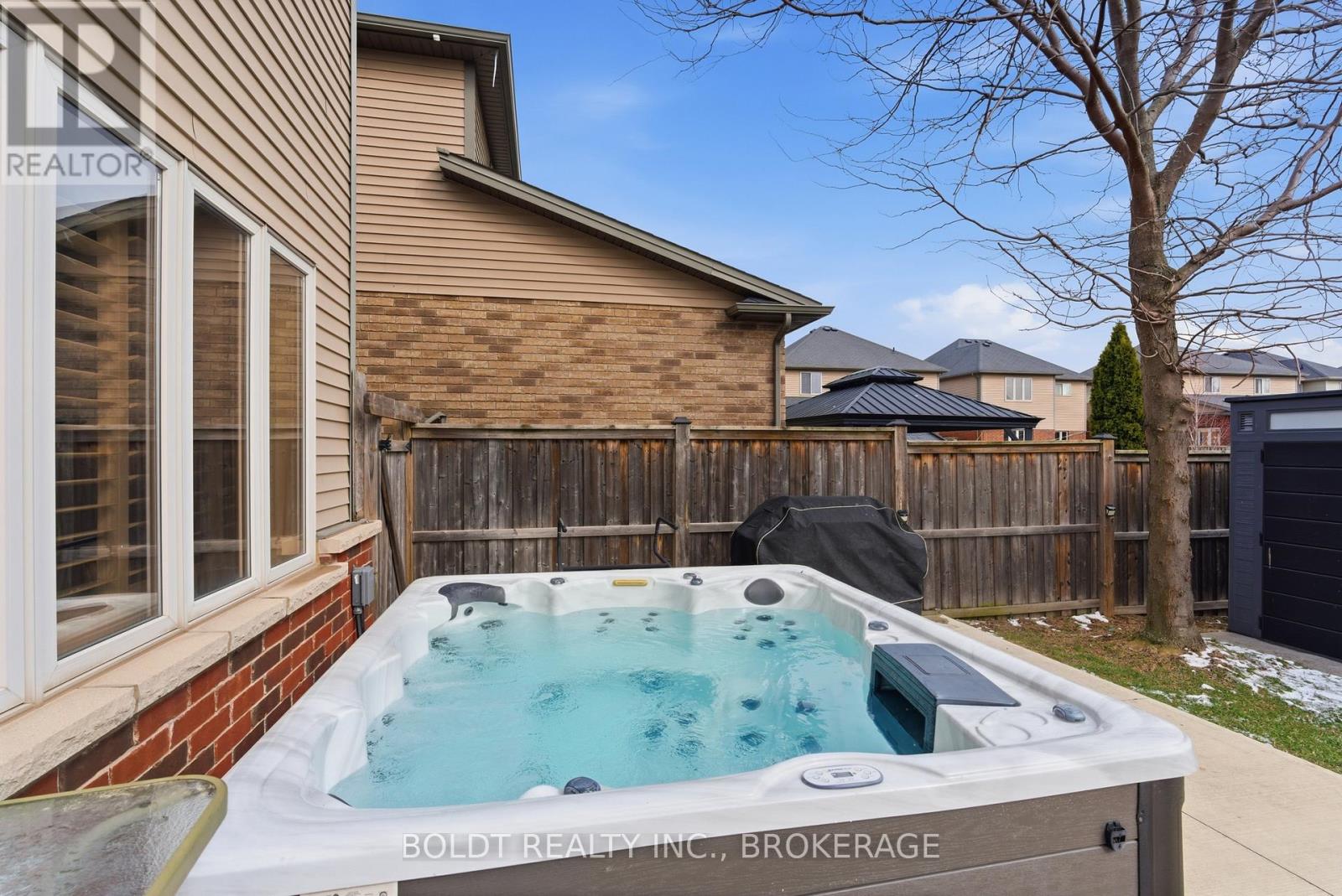 4870 Allan Court, Lincoln, Ontario  L0R 1B3 - Photo 38 - X12902448