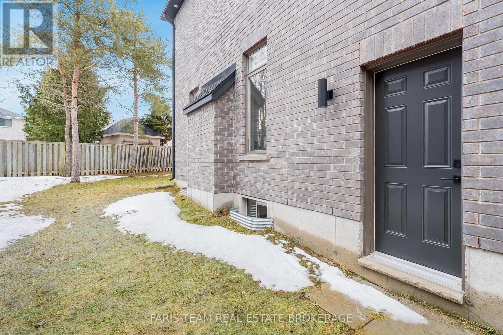 43 Auburn Court, Barrie, Ontario  L4N 0A5 - Photo 41 - S12902520