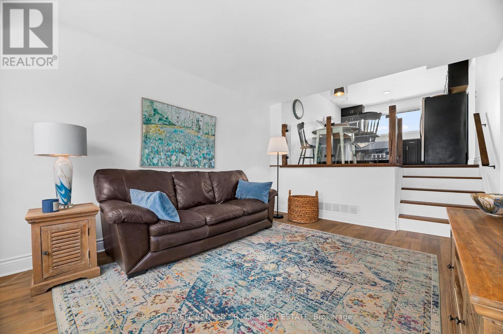 8 Charlbrook Avenue, Barrie (Cundles East), Ontario  L4M 2Y4 - Photo 4 - S12902850