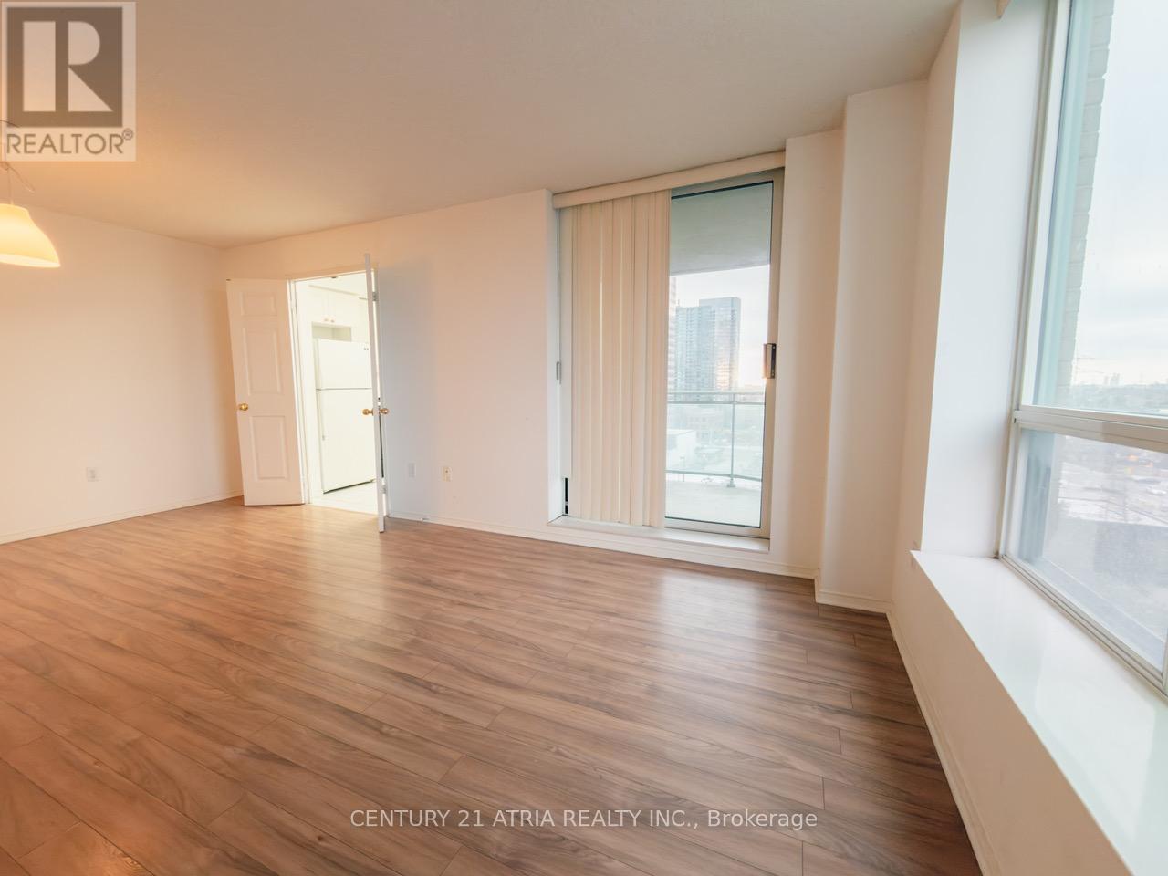 1008 - 8 Pemberton Avenue, Toronto, Ontario  M2M 4K8 - Photo 4 - C12903042