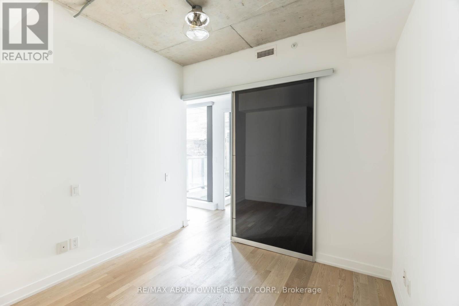 326 - 560 King Street W, Toronto, Ontario  M5V 0L5 - Photo 12 - C12903044