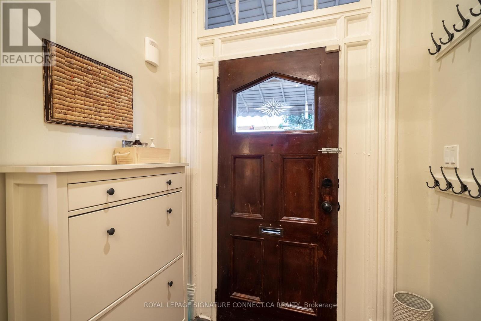 198 Bellwoods Avenue, Toronto, Ontario  M6J 2R1 - Photo 5 - C12903060