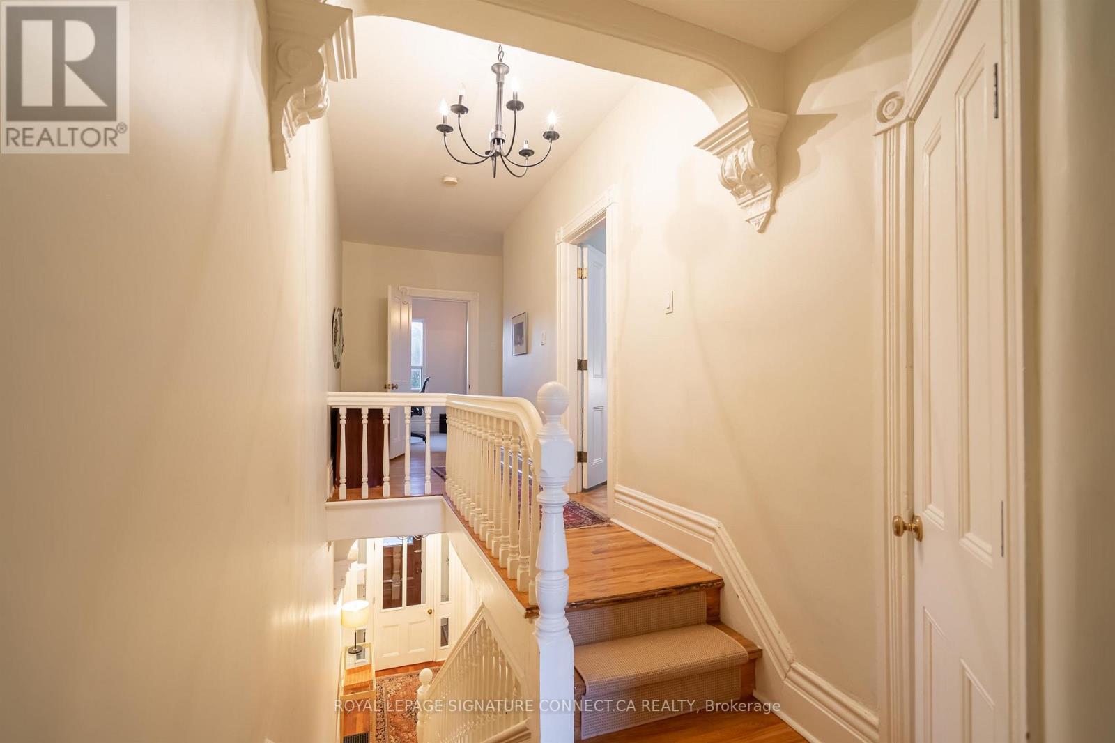 198 Bellwoods Avenue, Toronto, Ontario  M6J 2R1 - Photo 7 - C12903060