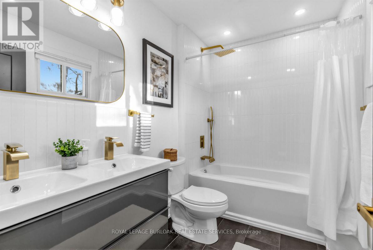 83 Shendale Drive, Toronto, Ontario  M9W 2B6 - Photo 20 - W12882256