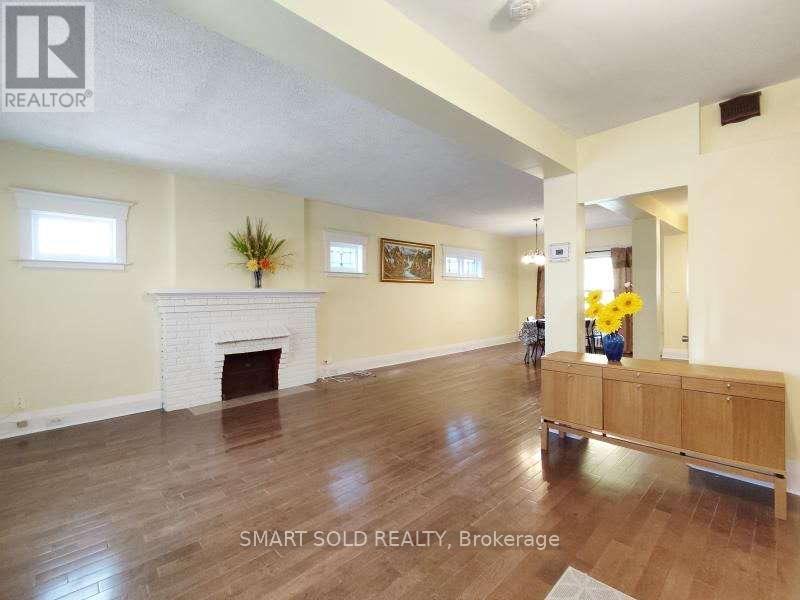 79 Ferrier Avenue, Toronto, Ontario  M4K 3H6 - Photo 4 - E12903036