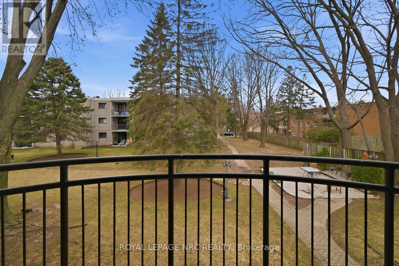 217 - 4658 Drummond Road, Niagara Falls, Ontario  L2E 7E1 - Photo 14 - X12903020