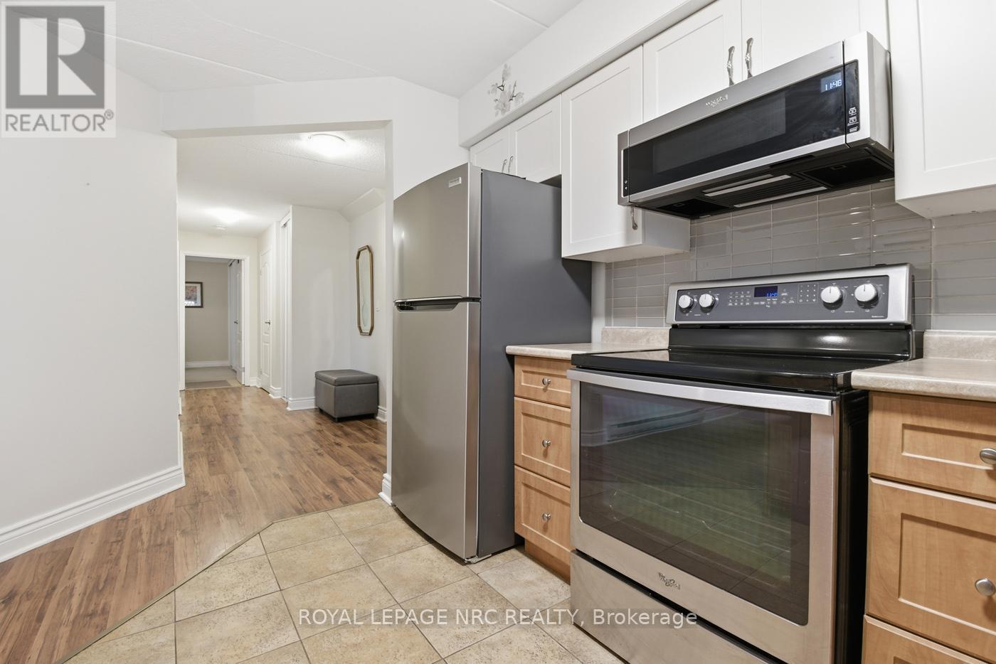 217 - 4658 Drummond Road, Niagara Falls, Ontario  L2E 7E1 - Photo 5 - X12903020