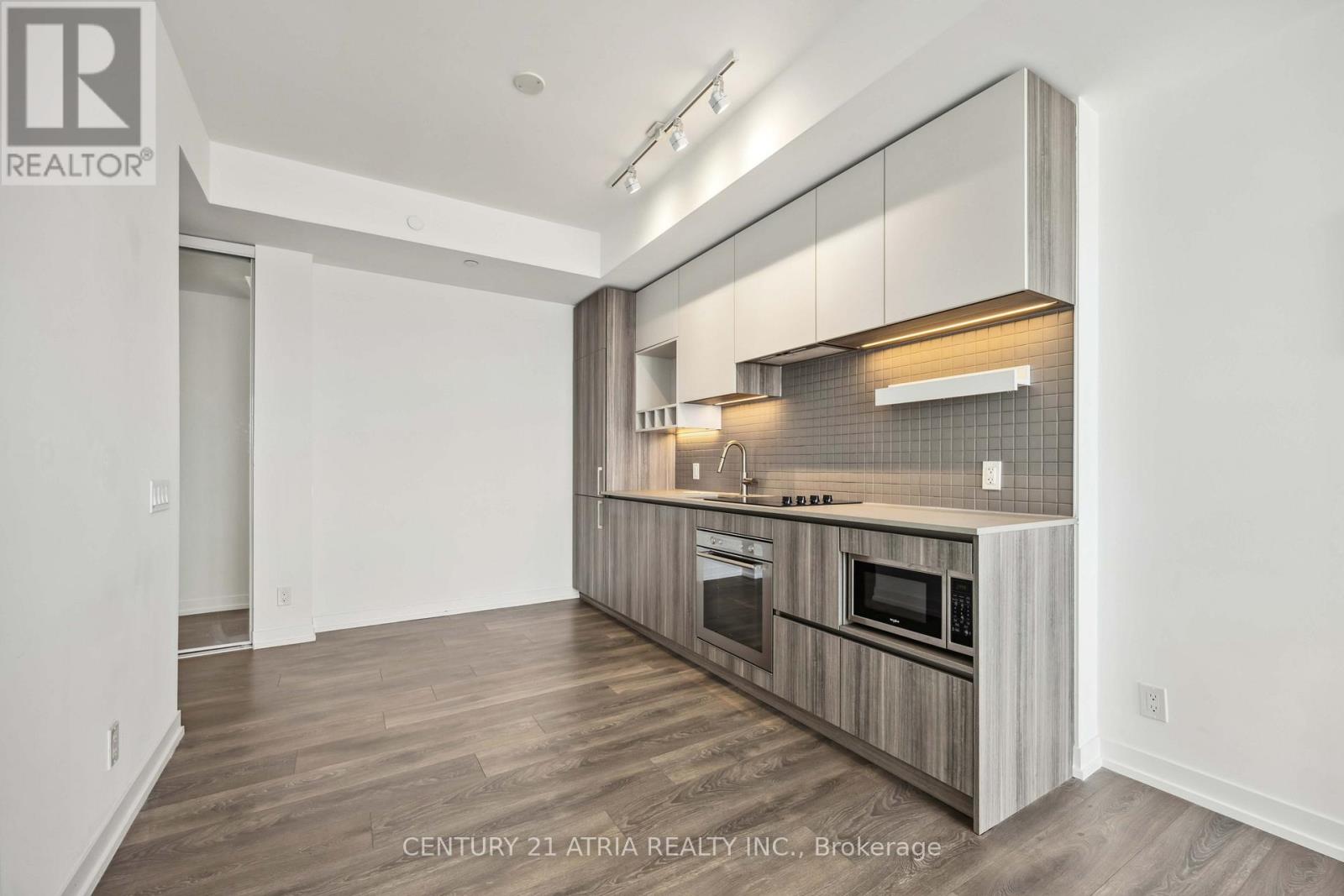 2611 - 5 Buttermill Avenue, Vaughan, Ontario  L5W 1B6 - Photo 10 - N12902946