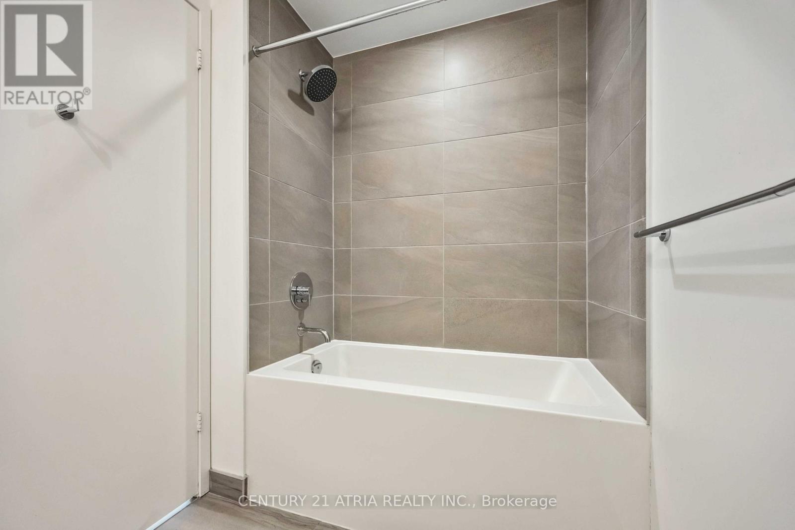 2611 - 5 Buttermill Avenue, Vaughan, Ontario  L5W 1B6 - Photo 14 - N12902946