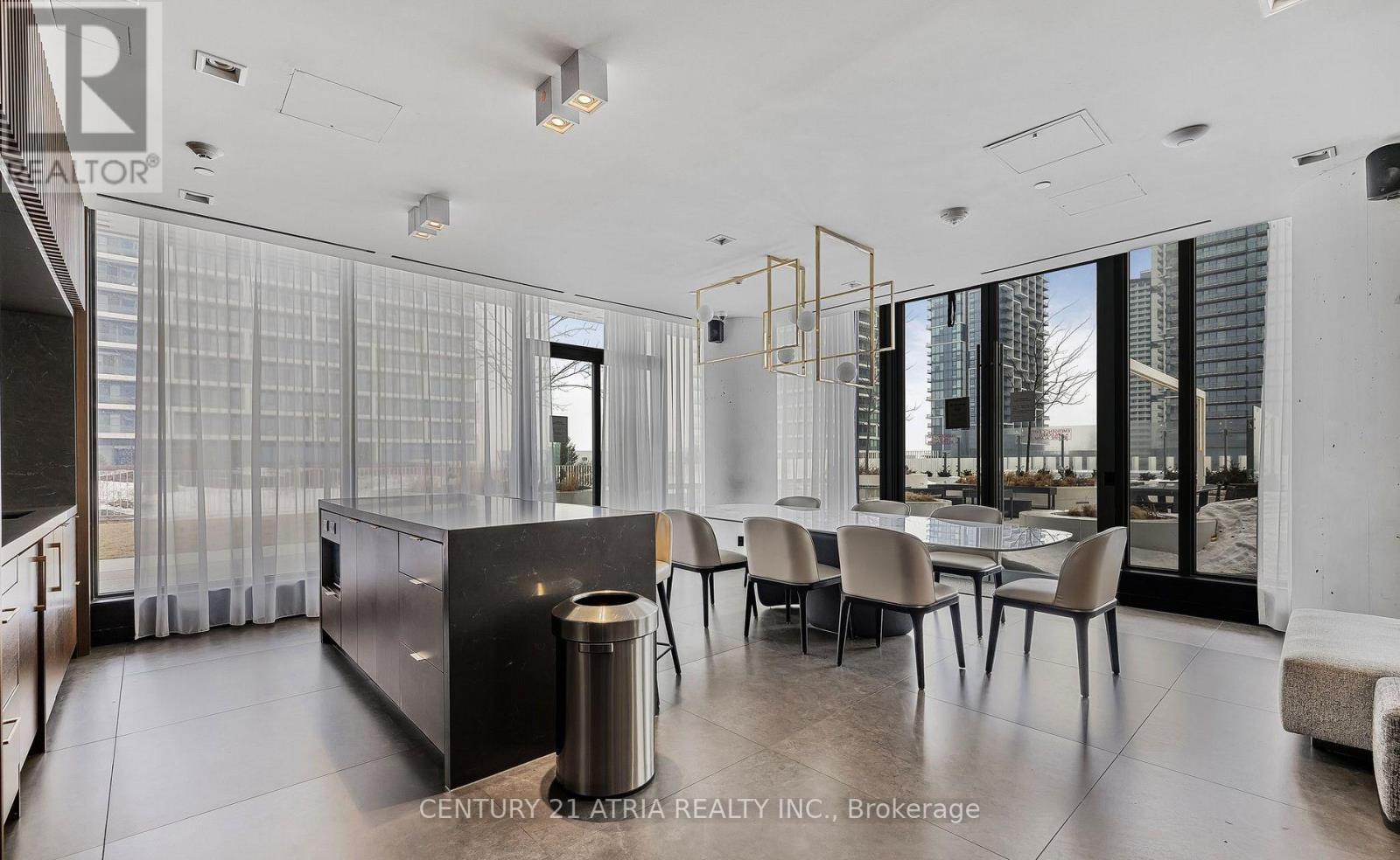 2611 - 5 Buttermill Avenue, Vaughan, Ontario  L5W 1B6 - Photo 21 - N12902946