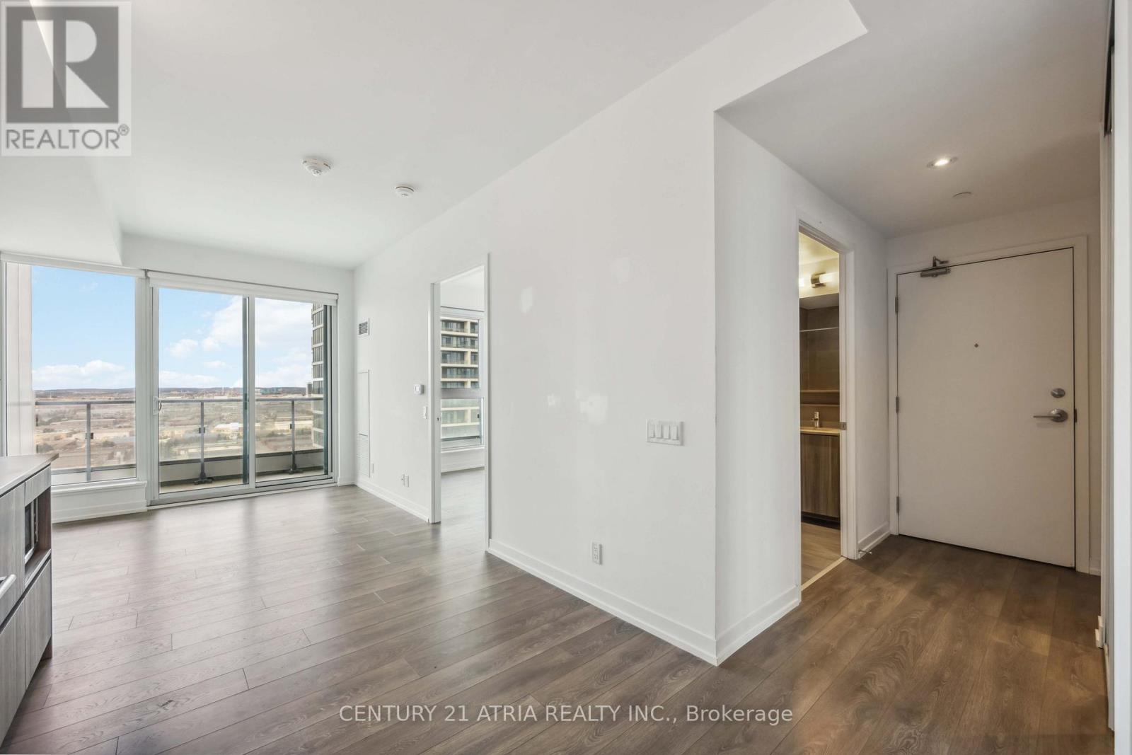 2611 - 5 Buttermill Avenue, Vaughan, Ontario  L5W 1B6 - Photo 5 - N12902946