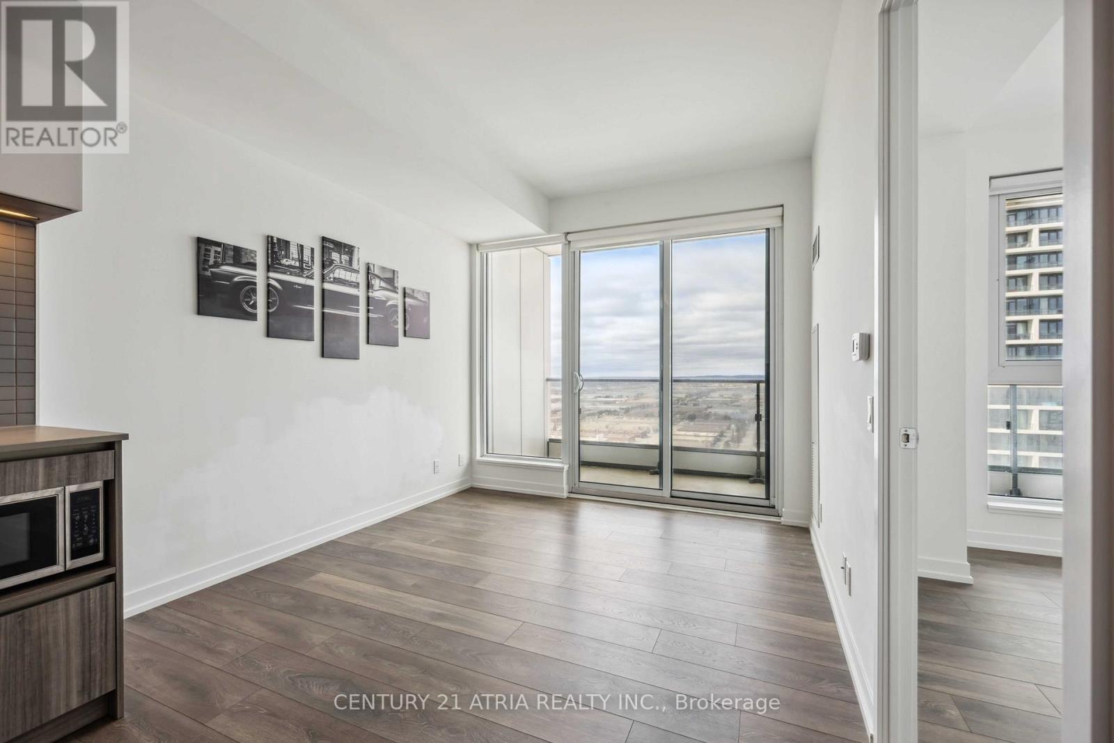 2611 - 5 Buttermill Avenue, Vaughan, Ontario  L5W 1B6 - Photo 8 - N12902946