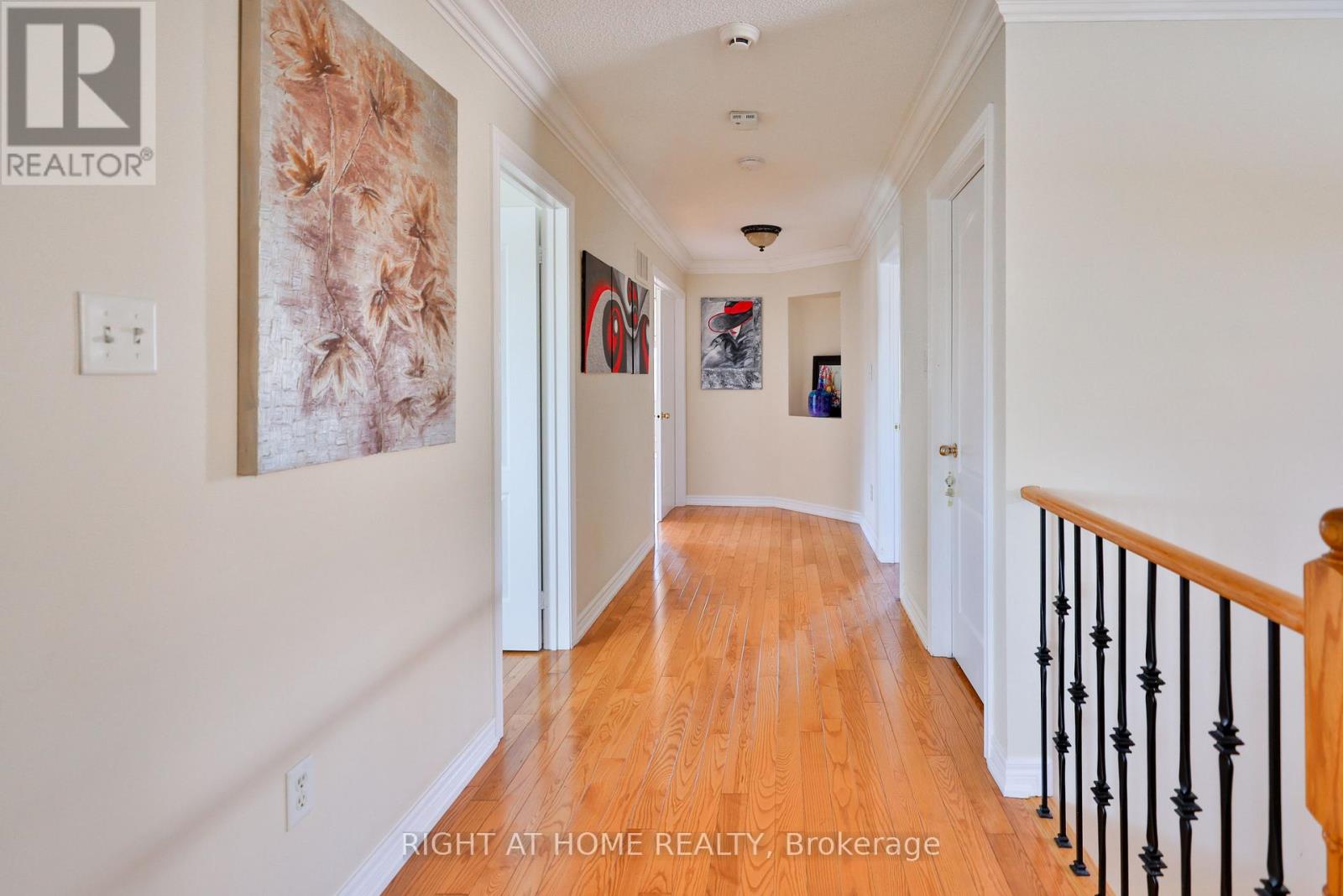 122 Red Cardinal Trail, Richmond Hill, Ontario  L4E 4B7 - Photo 10 - N12902954