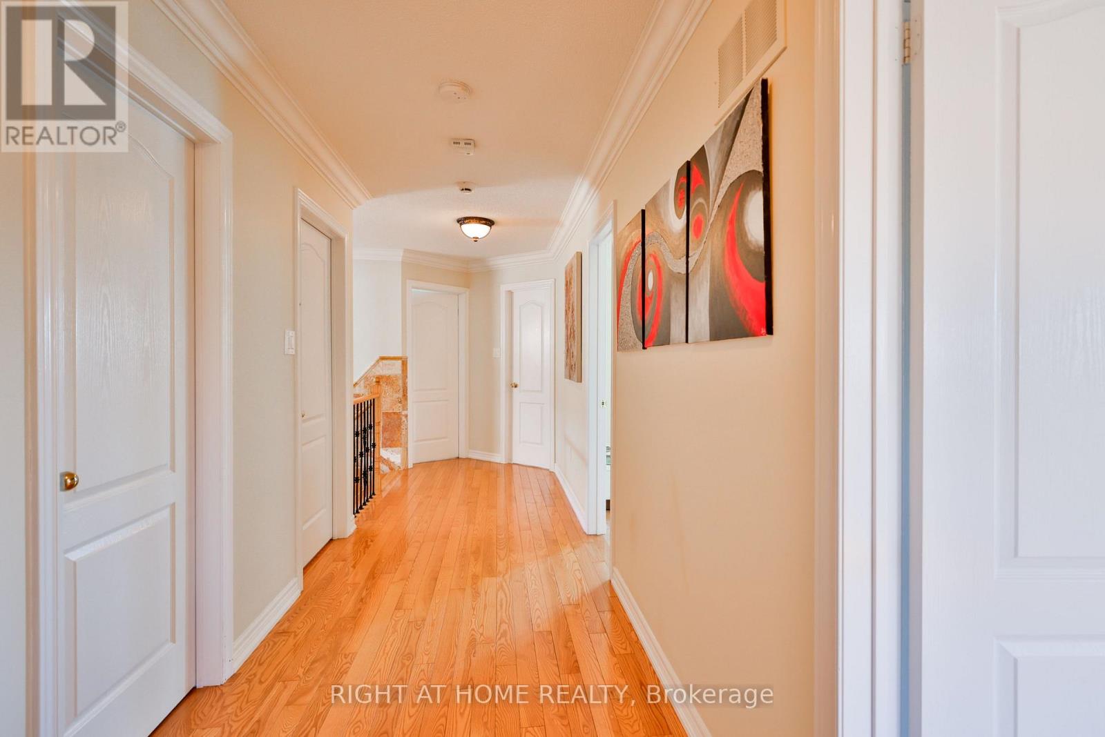 122 Red Cardinal Trail, Richmond Hill, Ontario  L4E 4B7 - Photo 11 - N12902954