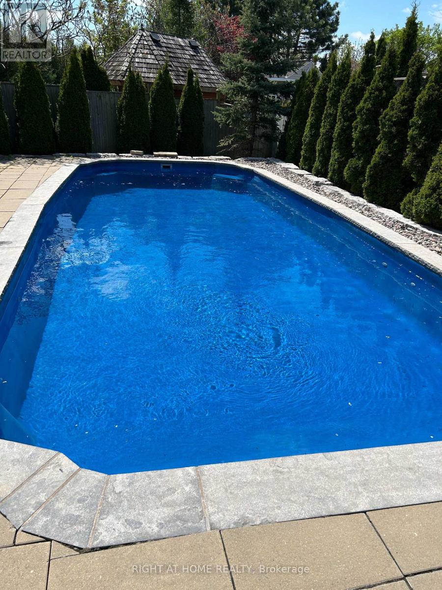 122 Red Cardinal Trail, Richmond Hill, Ontario  L4E 4B7 - Photo 30 - N12902954