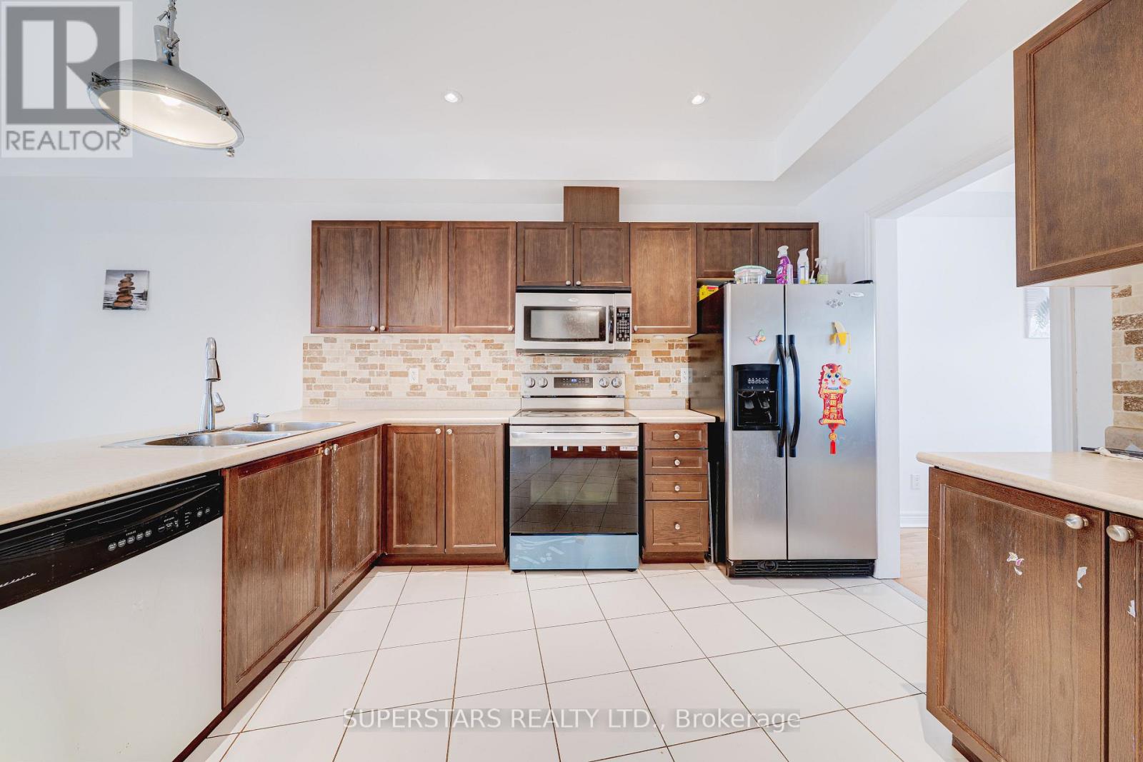 22 - 30 Greensborough Village Circle, Markham, Ontario  L6E 1Z1 - Photo 7 - N12902968