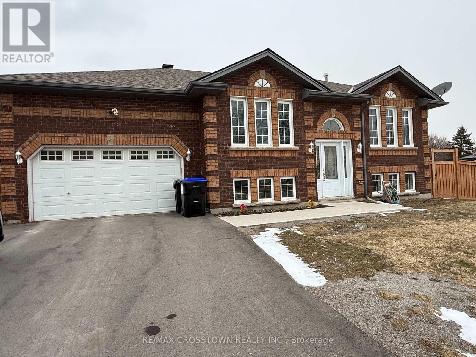 LOWER - 14 MARSHALL CRESCENT, Essa, Ontario