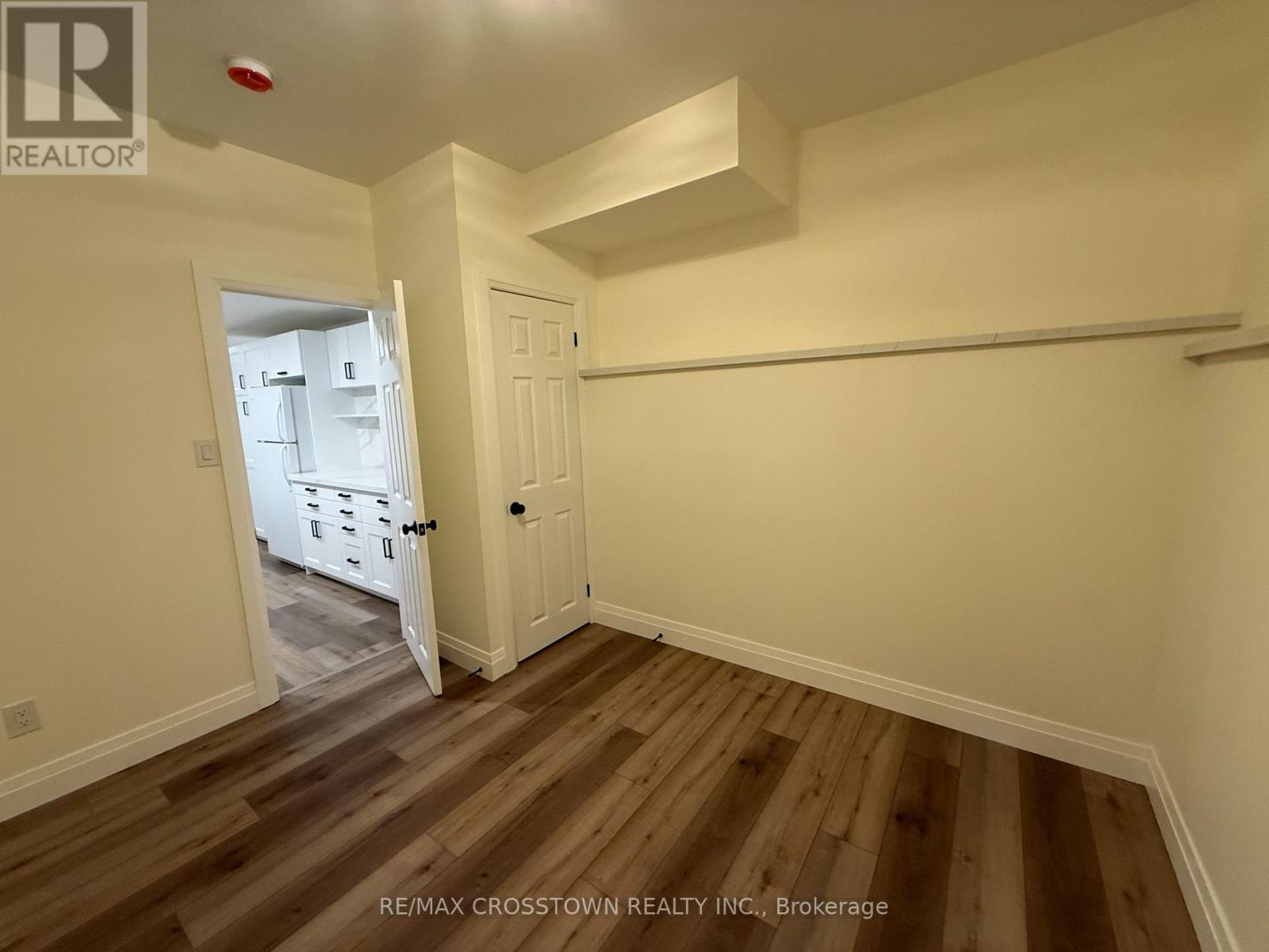 Lower - 14 Marshall Crescent, Essa, Ontario  L3W 0T6 - Photo 13 - N12902982