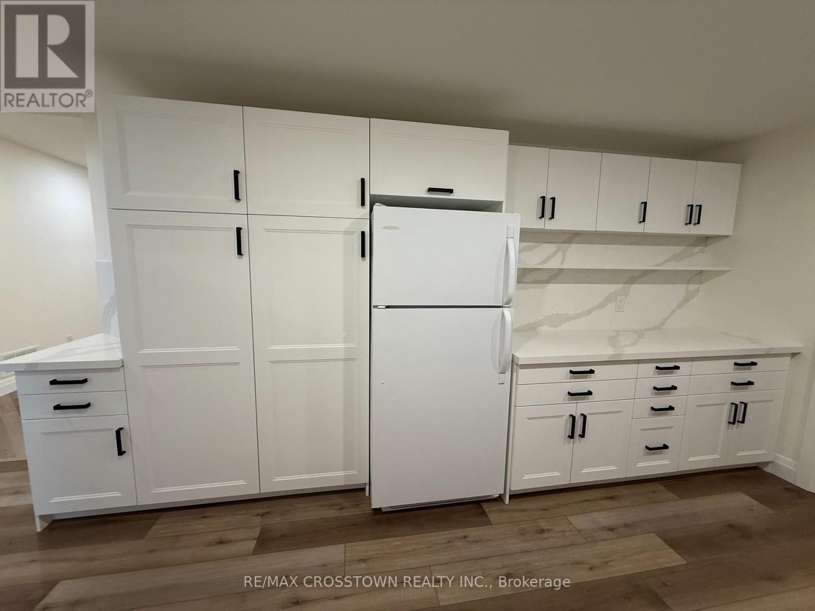 Lower - 14 Marshall Crescent, Essa, Ontario  L3W 0T6 - Photo 7 - N12902982