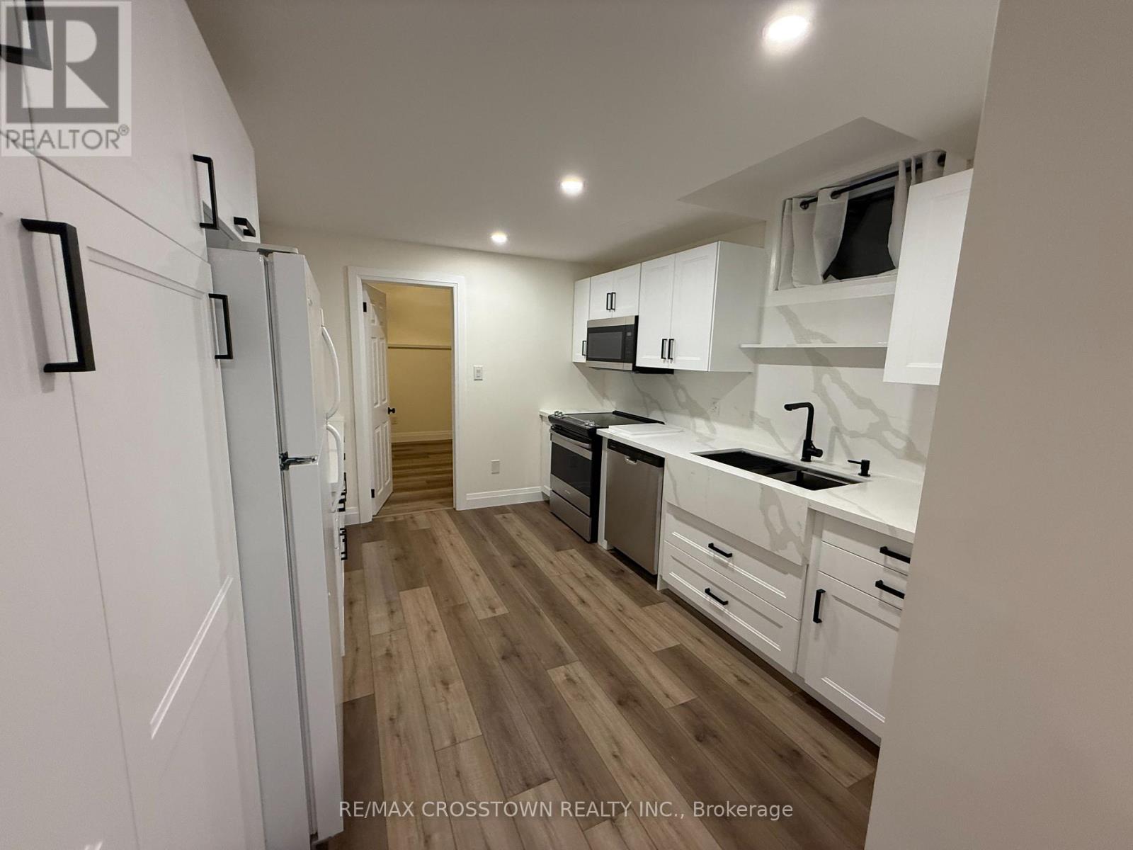 Lower - 14 Marshall Crescent, Essa, Ontario  L3W 0T6 - Photo 8 - N12902982