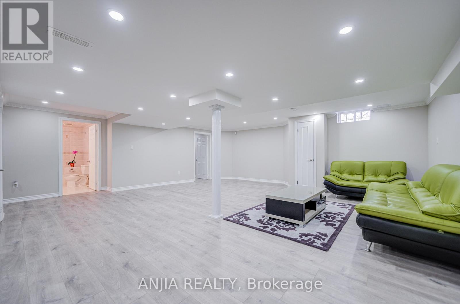 91 Reansbury Crescent, Markham (Cachet), Ontario  L6C 1X6 - Photo 38 - N12902996