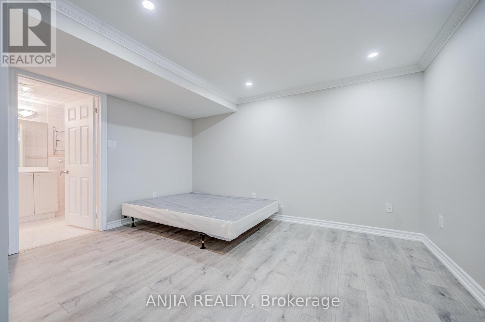 91 Reansbury Crescent, Markham (Cachet), Ontario  L6C 1X6 - Photo 40 - N12902996