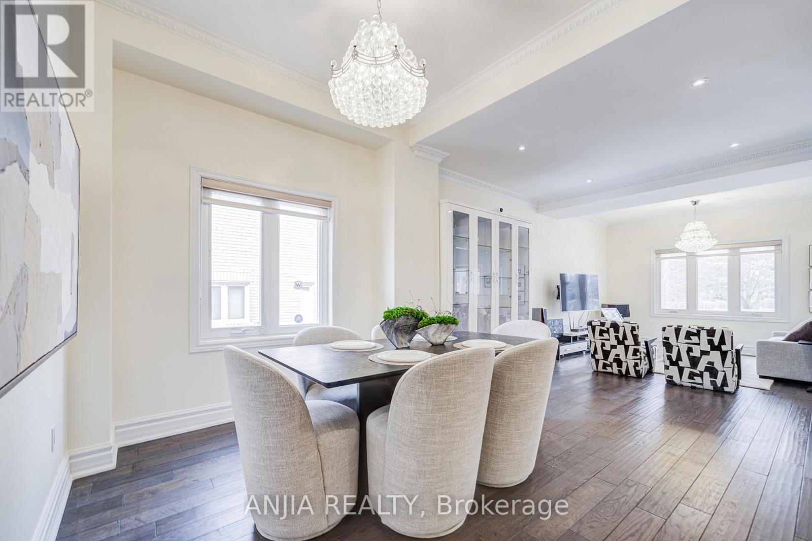 91 Reansbury Crescent, Markham (Cachet), Ontario  L6C 1X6 - Photo 9 - N12902996