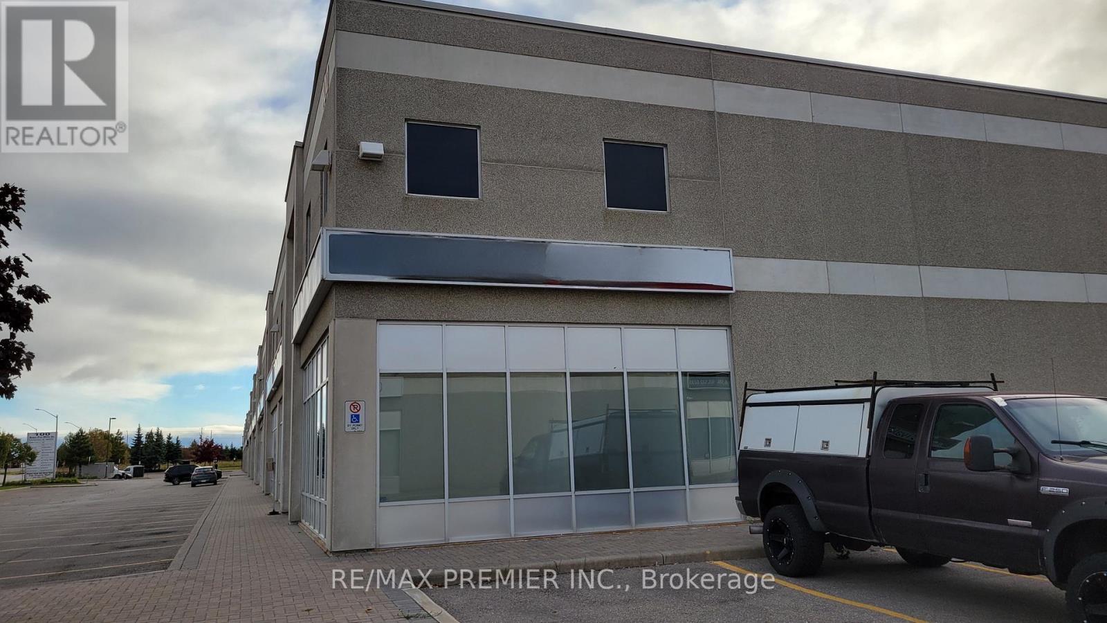 44-Warehouse - 100 Bass Pro Mills Drive, Vaughan, Ontario  L4K 5X1 - Photo 4 - N12902998