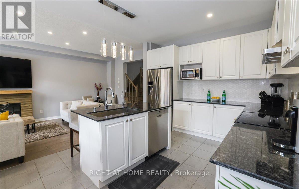 24 Prady Lane, New Tecumseth (Tottenham), Ontario  L0G 1W0 - Photo 12 - N12903054