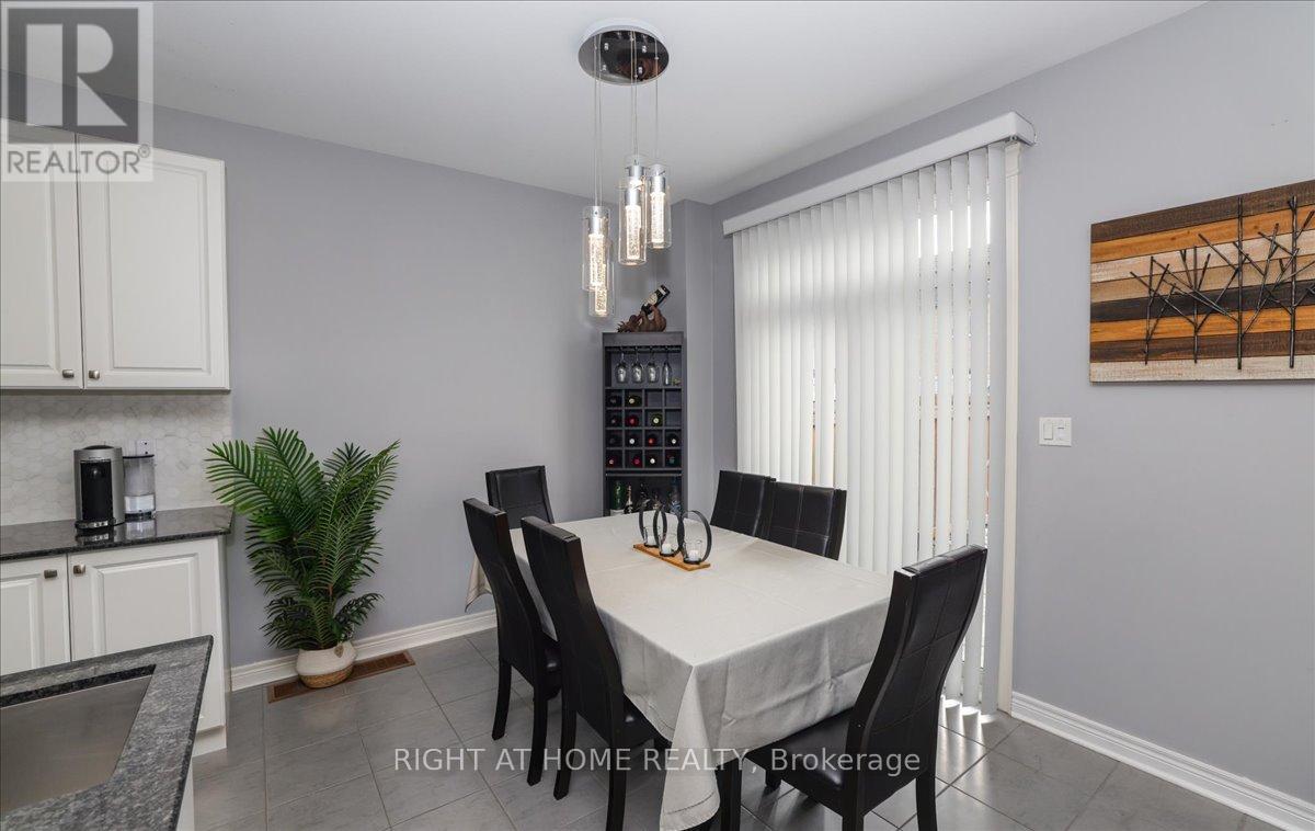 24 Prady Lane, New Tecumseth (Tottenham), Ontario  L0G 1W0 - Photo 14 - N12903054