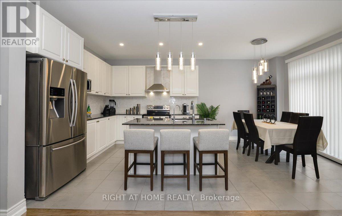 24 Prady Lane, New Tecumseth (Tottenham), Ontario  L0G 1W0 - Photo 8 - N12903054