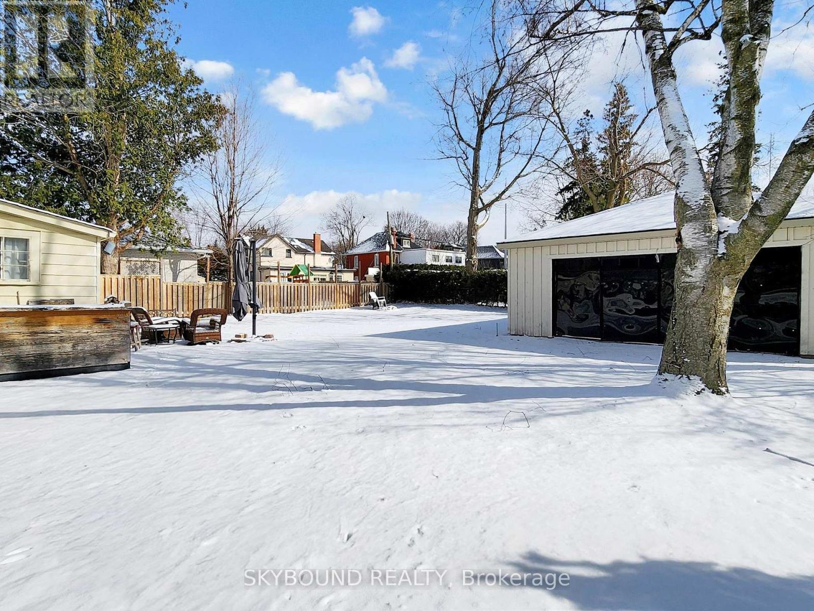 19 Spruce Street, Aurora, Ontario  L4G 1R7 - Photo 26 - N12903066