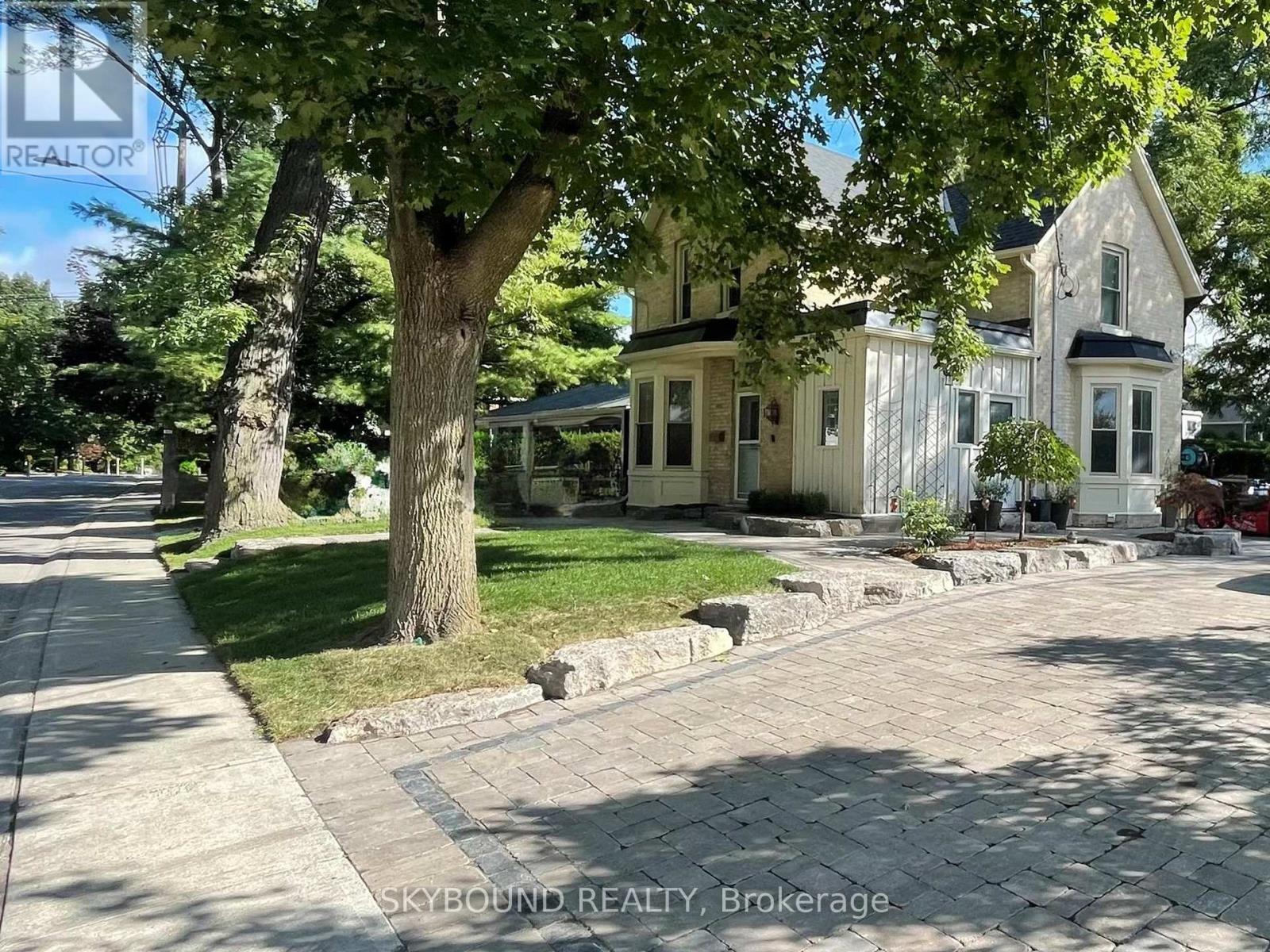 19 Spruce Street, Aurora, Ontario  L4G 1R7 - Photo 5 - N12903066