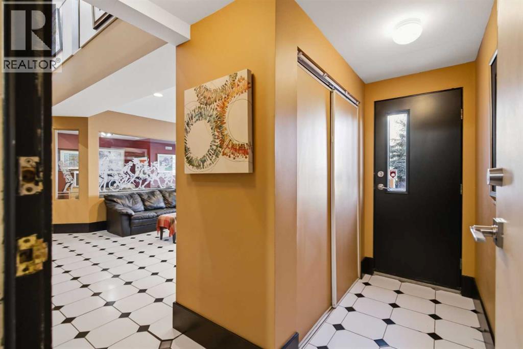 64 Patterson Mews SW, Calgary, Alberta  T3H 2C6 - Photo 35 - A2277344