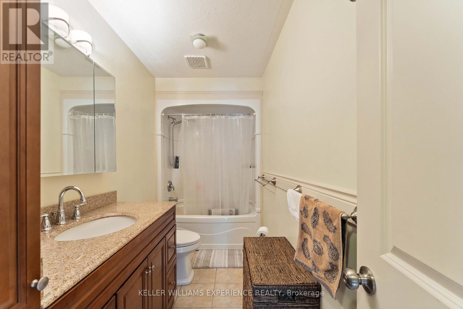 1213 Taylor Line, Severn, Ontario  L0K 1E0 - Photo 13 - S12902964