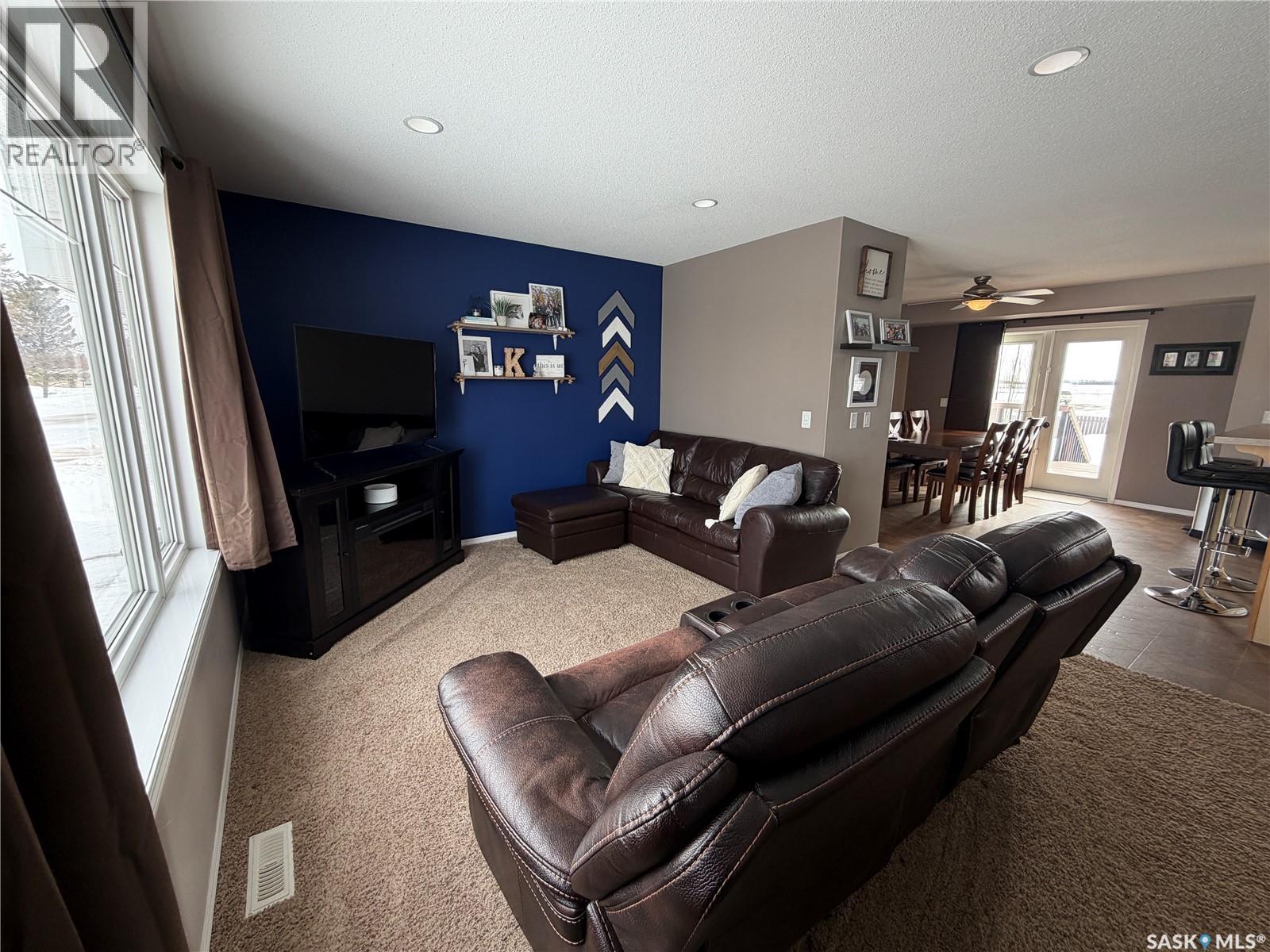 1 Main Bay, Muenster, Saskatchewan  S0K 2Y0 - Photo 11 - SK030915