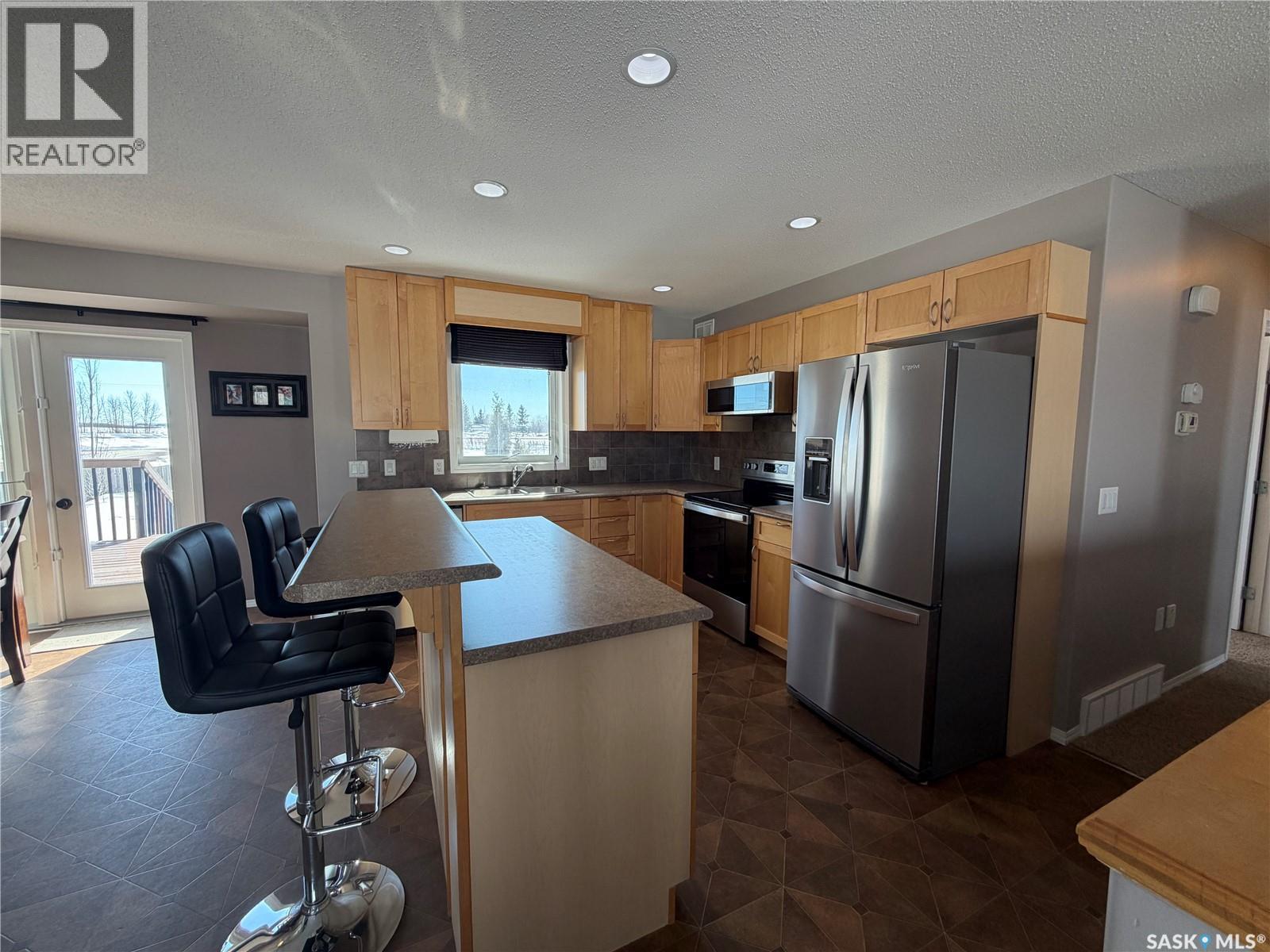 1 Main Bay, Muenster, Saskatchewan  S0K 2Y0 - Photo 6 - SK030915