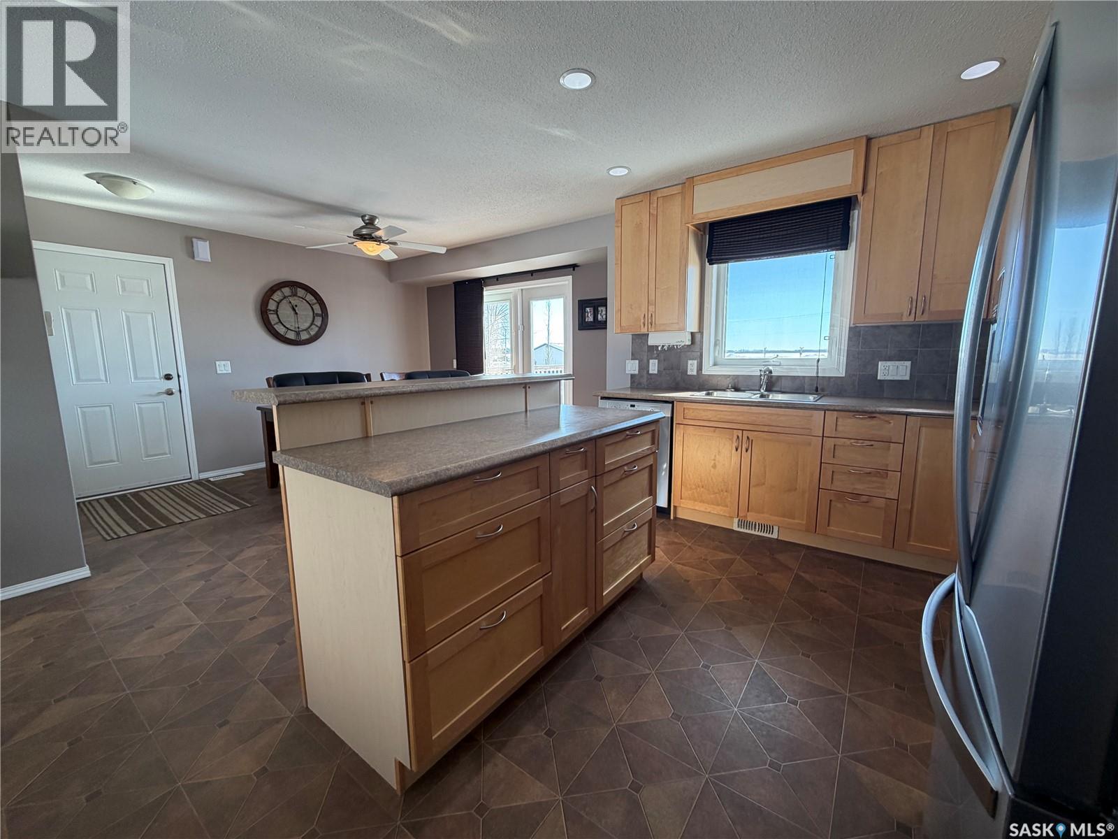 1 Main Bay, Muenster, Saskatchewan  S0K 2Y0 - Photo 8 - SK030915