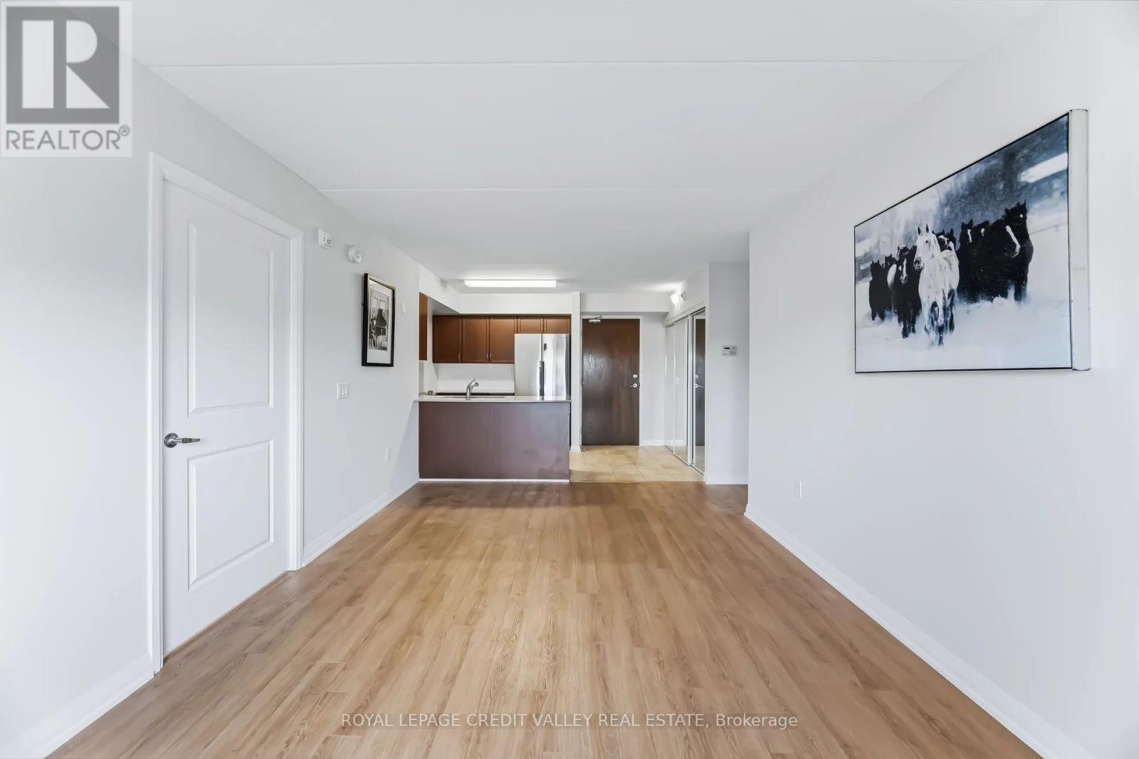 30 Via Rosedale, Brampton, Ontario L6R 3Z9 - Photo 12 - W12902938