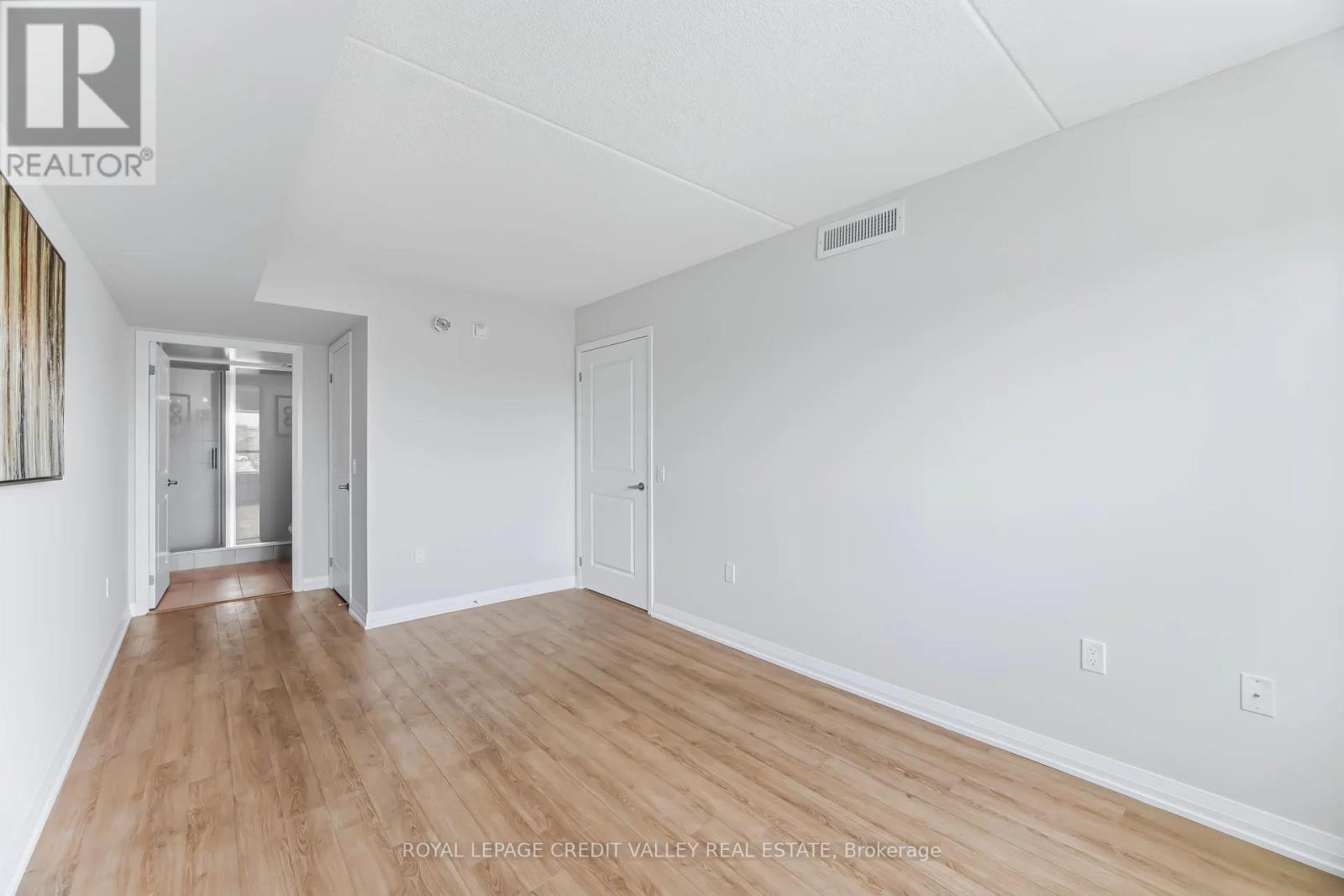 30 Via Rosedale, Brampton, Ontario L6R 3Z9 - Photo 16 - W12902938