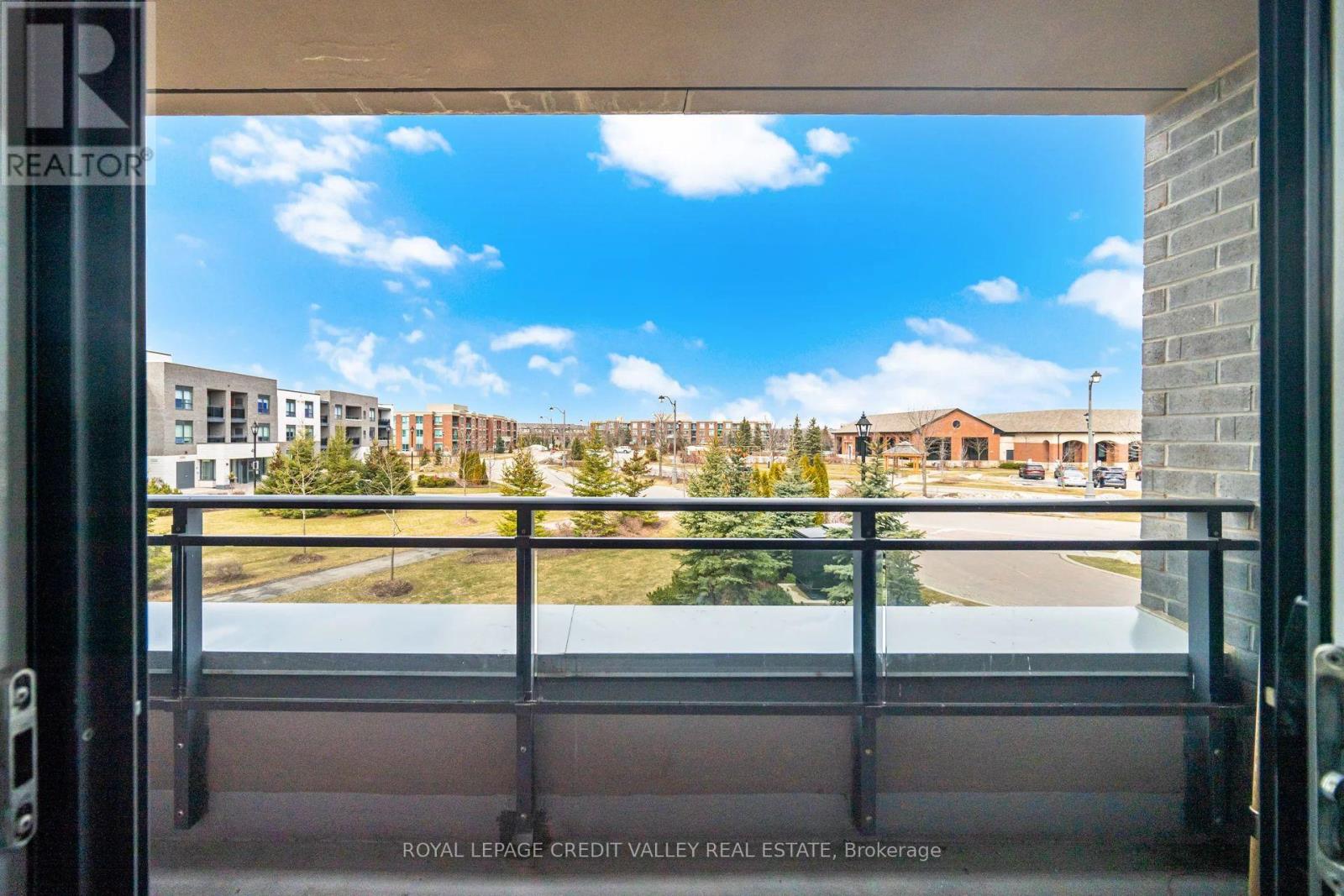 30 Via Rosedale, Brampton, Ontario L6R 3Z9 - Photo 23 - W12902938