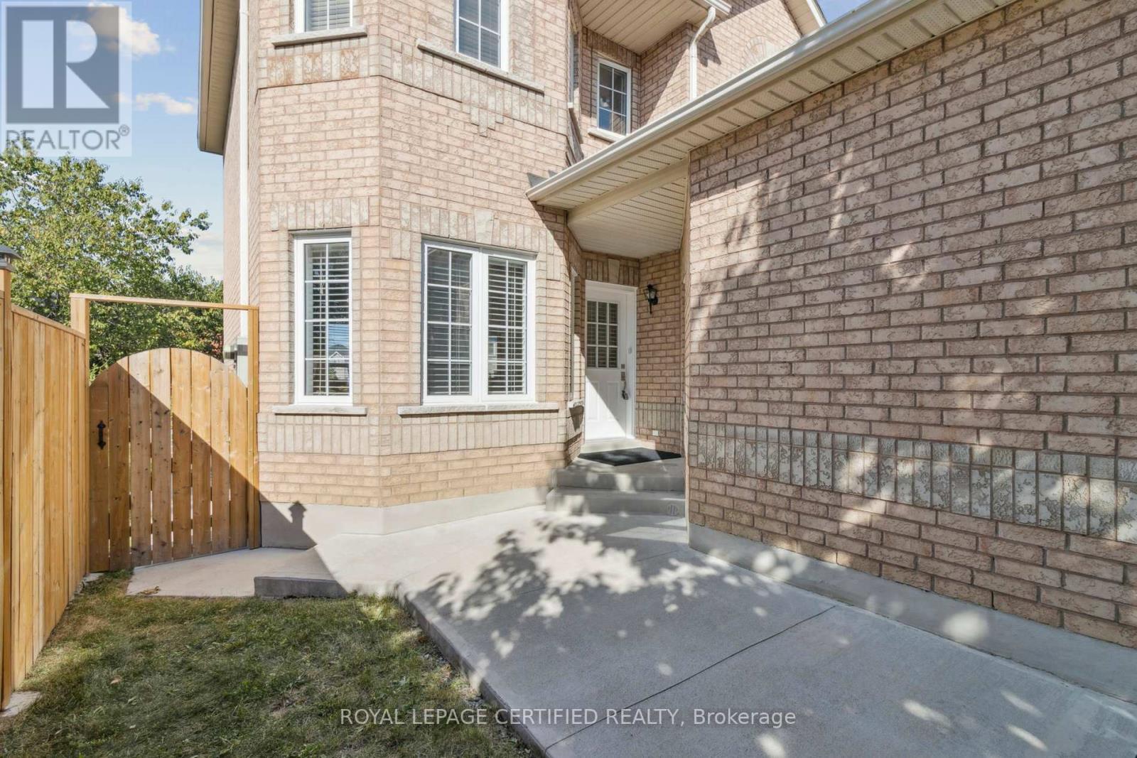 1 - 530 Driftcurrent Drive, Mississauga, Ontario  L4Z 4G2 - Photo 2 - W12902956