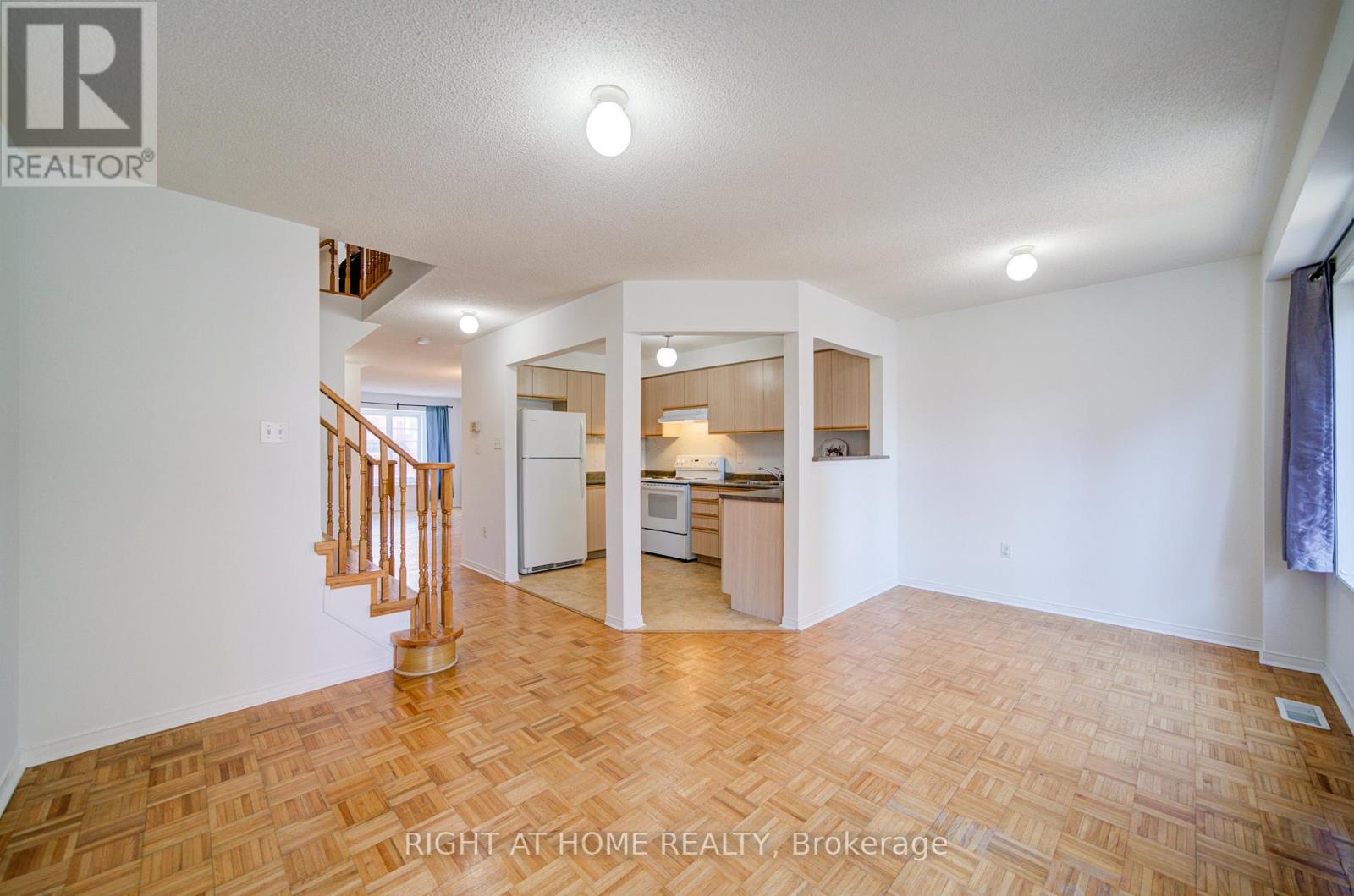 9 - 120 Railroad Street, Brampton, Ontario  L6X 5A1 - Photo 15 - W12902958