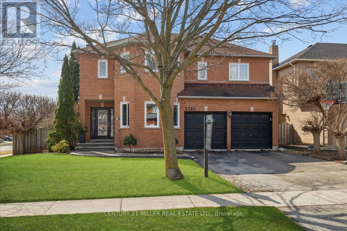 2382 TOWNE BOULEVARD, Oakville, Ontario
