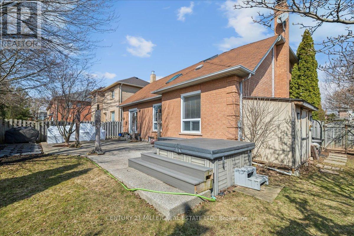 2382 Towne Boulevard, Oakville, Ontario  L6H 5X6 - Photo 29 - W12902992