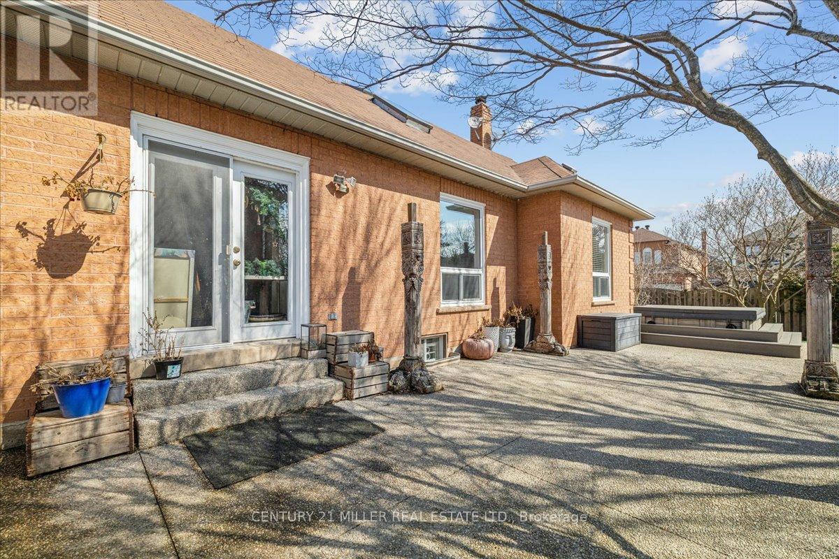 2382 Towne Boulevard, Oakville, Ontario  L6H 5X6 - Photo 31 - W12902992