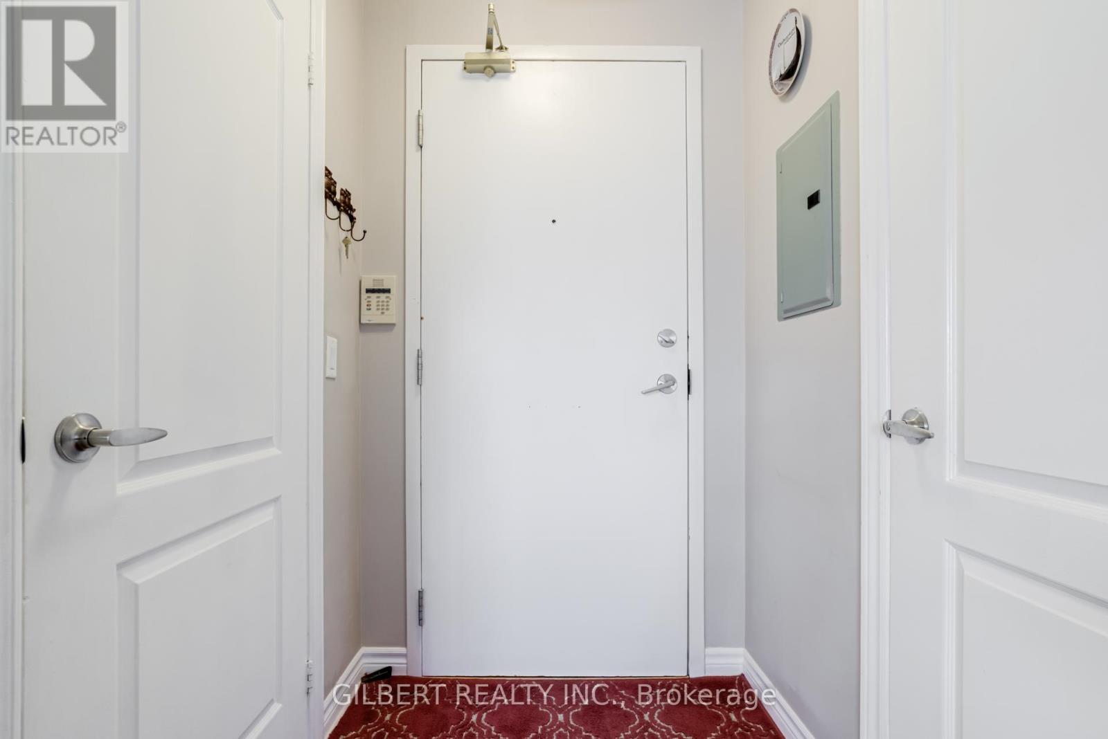 304 - 483 Faith Drive, Mississauga, Ontario  L5R 0A1 - Photo 3 - W12902994