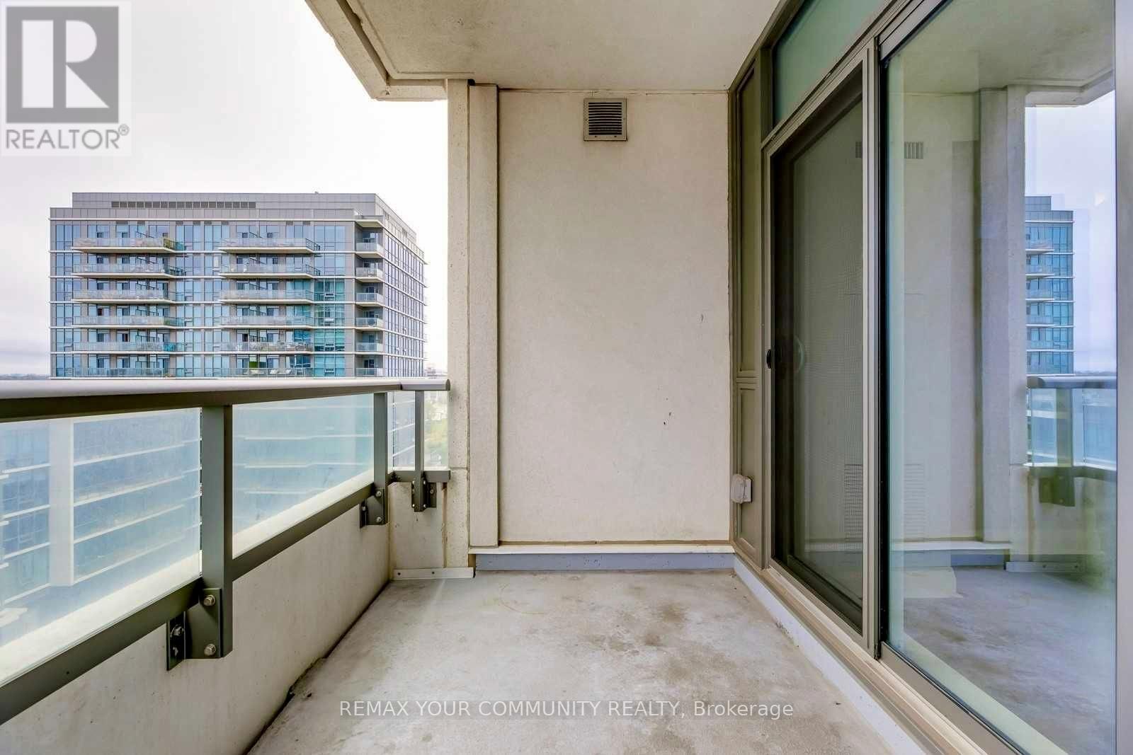 601 - 15 Zorra Street, Toronto, Ontario  M8Z 0C1 - Photo 10 - W12903012