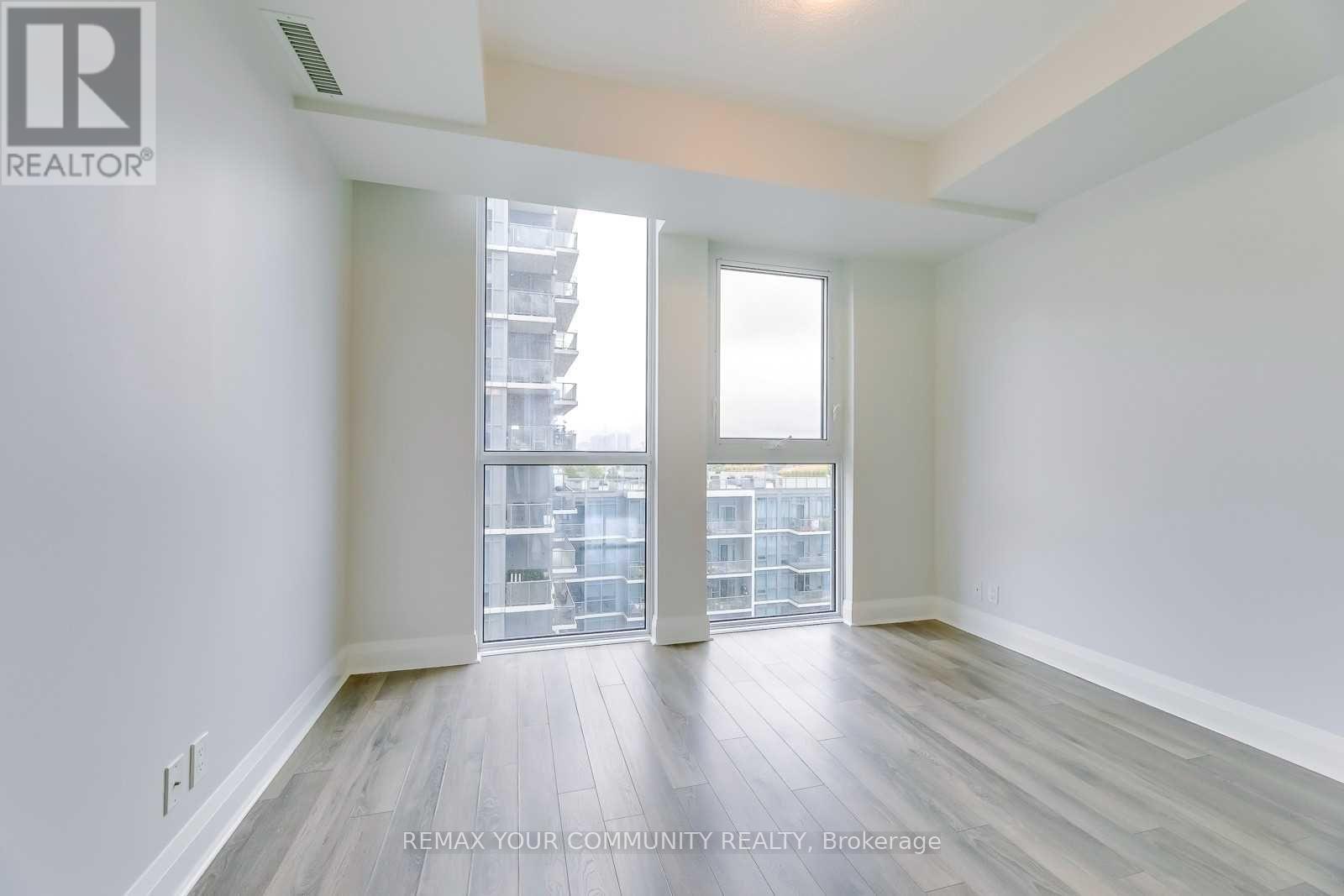 601 - 15 Zorra Street, Toronto, Ontario  M8Z 0C1 - Photo 2 - W12903012